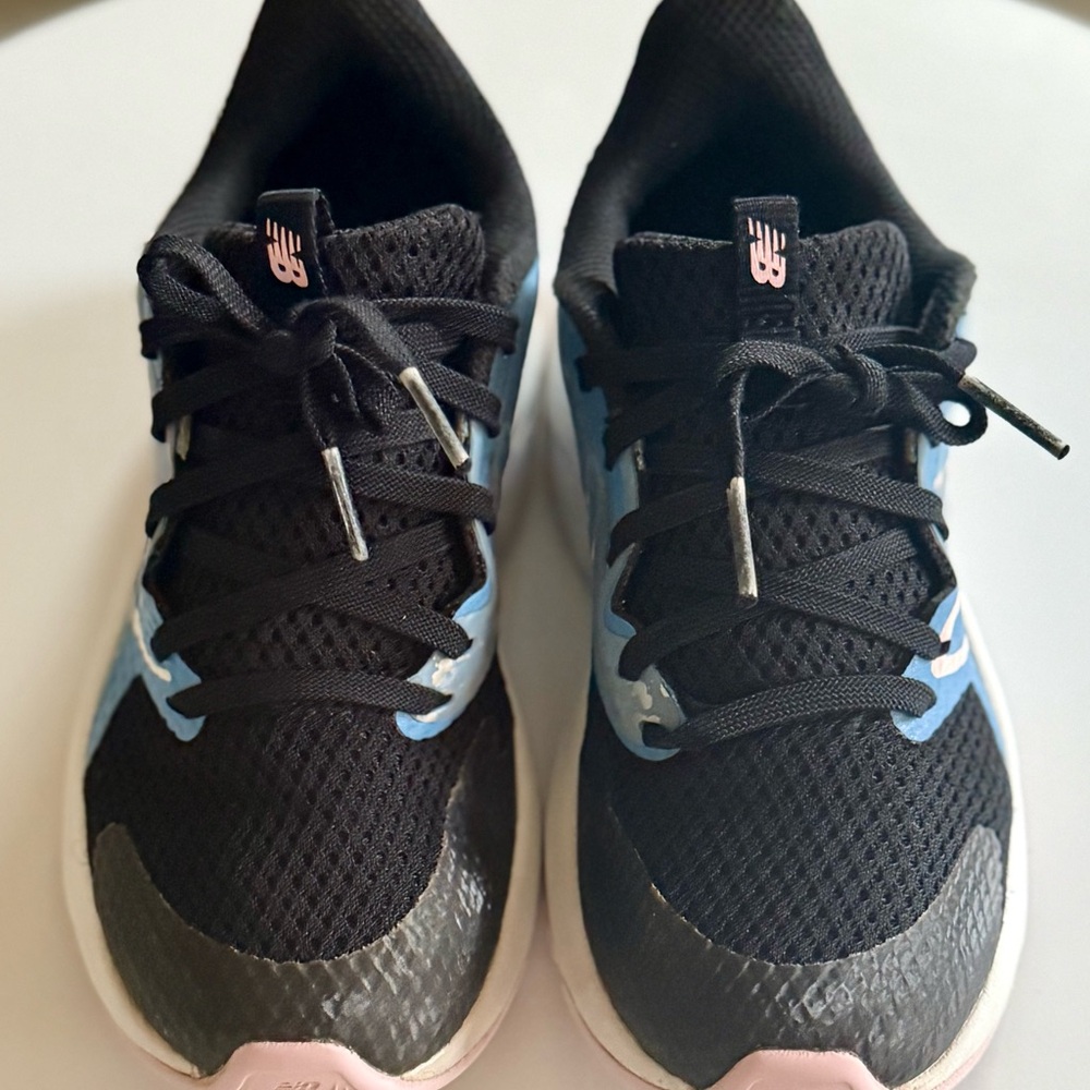 New Balance Black and Blue Athletic Shoes with Breathable Mesh